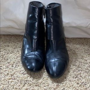 Bandolino black booties size 7 1/2